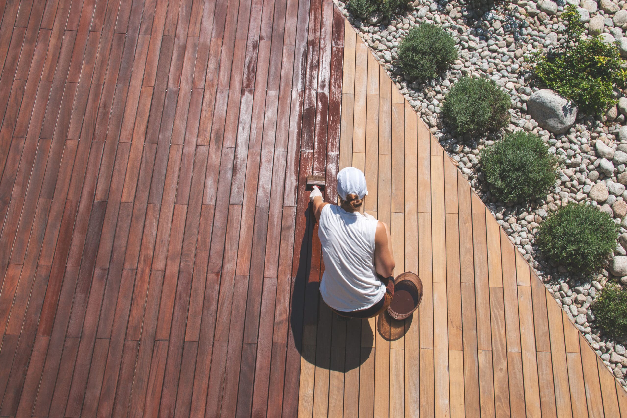 deck staining sealing st charles mo